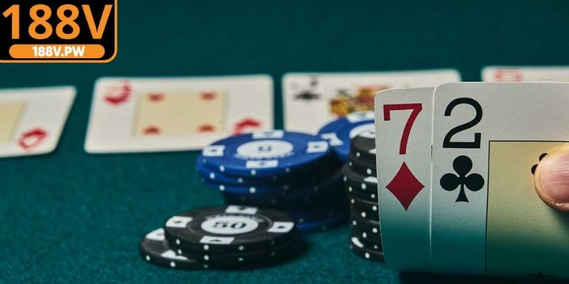 Luật chơi Bluff trong Poker dễ hiểu